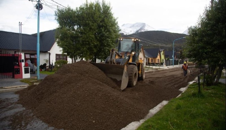 Contin An Los Trabajos En Calle Del Cielo En El Barrio R O Pipo