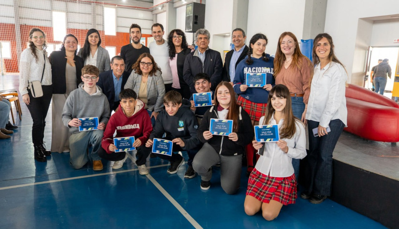 Más de 500 estudiantes participaron del programa “Desafío financiero fueguino”