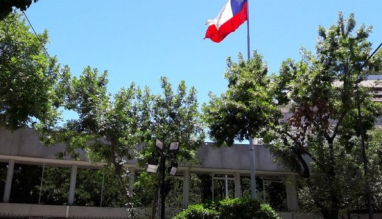 El Embajador de Chile reclamó por dificultades financieras en los consulados en Argentina