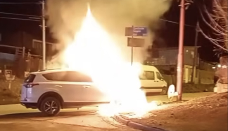 Una camioneta chocó y se incendió: El conductor estaba alcoholizado