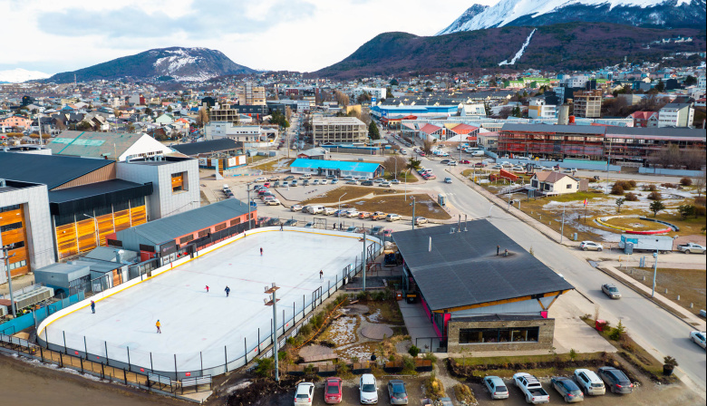 Se viene la apertura de la pista de patinaje sobre hielo en el Yamana Bar & Patín