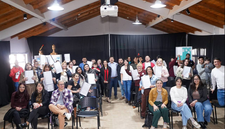 Entregaron decretos de adjudicación en Tolhuin