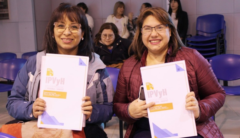 El IPVyH formalizó la entrega de 28 terrenos a personal de salud, educación y seguridad
