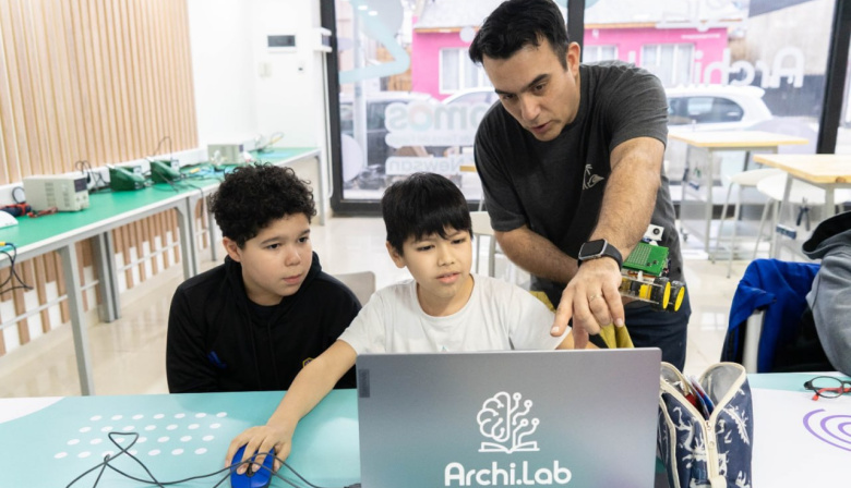 Archi-Innova: Donde las infancias fueguinas se convierten en inventores, aprendiendo y creando