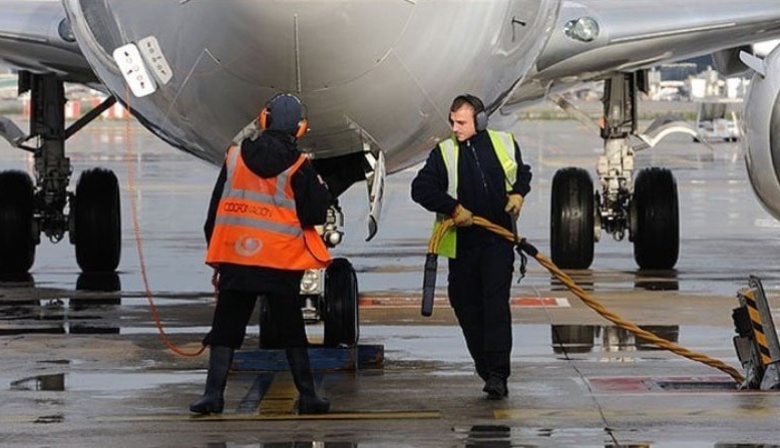Trabajadores aeronáuticos levantaron paro en Pascuas luego de acordar una mesa de diálogo paritario