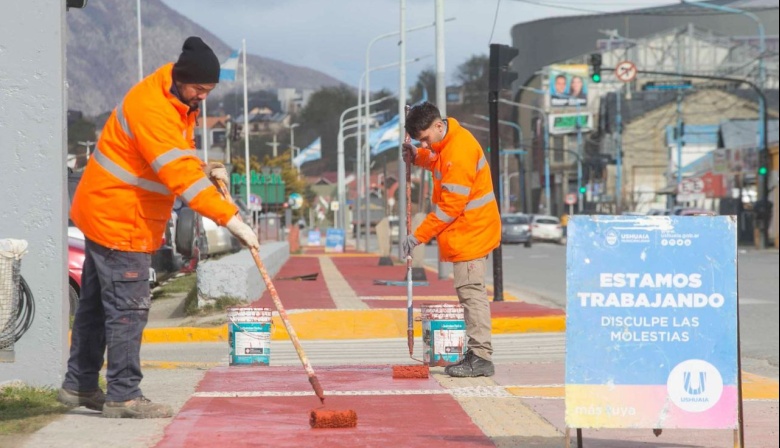 Continúan las tareas de embellecimiento de los espacios públicos