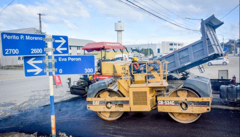 Obras municipales: Avanza la recuperación de la trama vial en Ushuaia