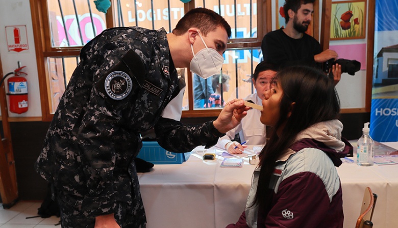Personal del Área Naval Austral participó de una campaña de atención sanitaria