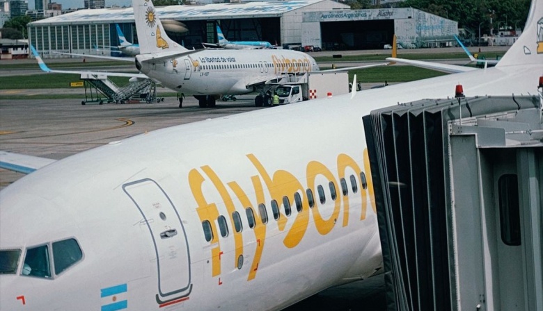 Flybondi habilitó la posibilidad de revender pasajes aéreos entre pasajeros