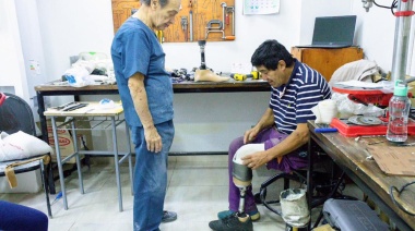 El Centro de Rehabilitación Ushuaia entrega prótesis a pacientes para mejorar su calidad de vida