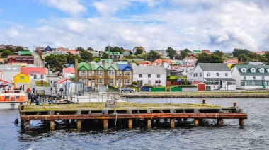 El nuevo puerto de Malvinas incluye un muelle flotante