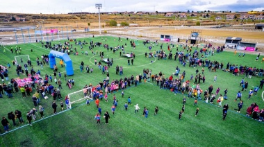 Vuoto inauguró el nuevo campo de juego del estadio Hugo Lumbreras