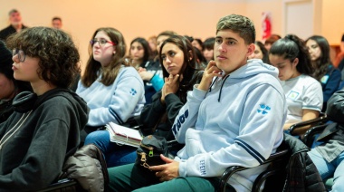 Juventudes participan de la primera intervención del Modelo ONU en la provincia