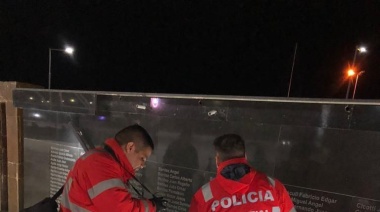 La Policía Científica descarta actos de vandalismo en la Plaza Islas Malvinas