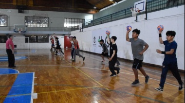 Se  puso en marcha la Escuela de Handball del Instituto Municipal de Deportes
