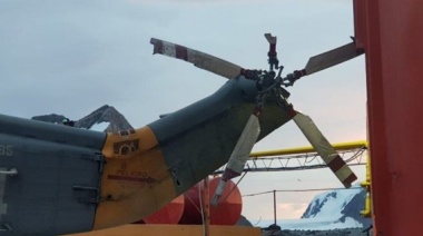 Repararon en la Antártida el helicóptero accidentado