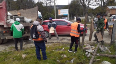 Se realizó una jornada de limpieza integral en distintos sectores del barrio Andorra