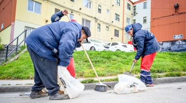 El Municipio continúa con las tareas de limpieza en los barrios