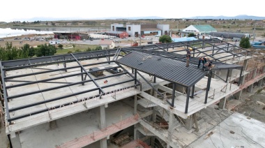 Comenzó el techado de la obra de ampliación del Hospital Regional Ushuaia