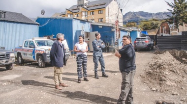 Funcionarios del Ministerio de Defensa de la Nación recorrieron las instalaciones de Defensa Civil de Ushuaia