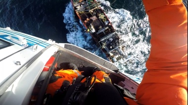 Prefectura aeroevacuó de urgencia al tripulante de un buque pesquero