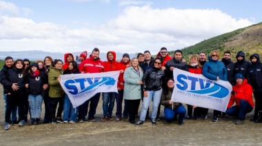 El municipio de Ushuaia entregó decretos de preadjudicación de terrenos a trabajadores viales