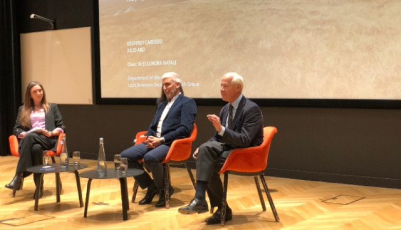 Conferencia “Soldado conocido” conmovió a jóvenes estudiantes en Londres
