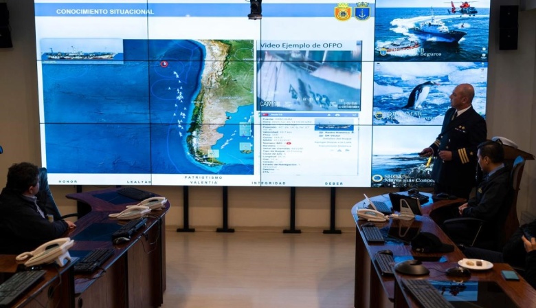 Chile advierte sobre presencia de pesqueros chinos en la Antártida