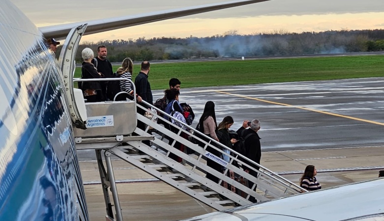Aerolíneas Argentinas mueve más de 230.000 pasajeros en el fin de semana extra largo