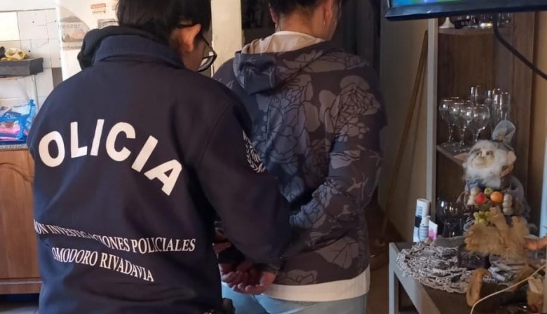 Detuvieron a una mujer que estaba prófuga y está acusada por estafas reiteradas