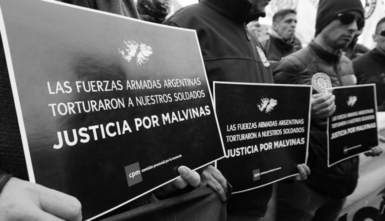 El Fiscal pidió la detención e indagatoria de diez militares por torturas a conscriptos durante la Guerra de las Malvinas