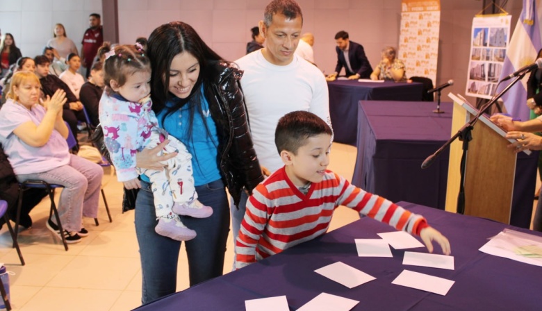 Se llevó a cabo un nuevo sorteo de viviendas en Río Grande