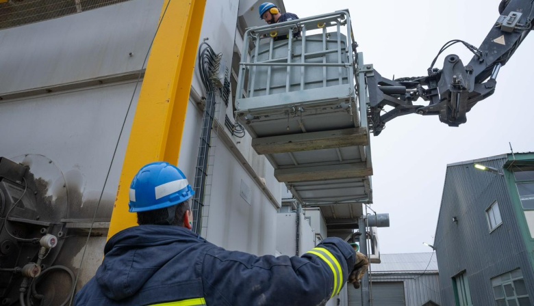 Personal de la DPE continúa trabajando para garantizar el servicio de energía eléctrica en Ushuaia