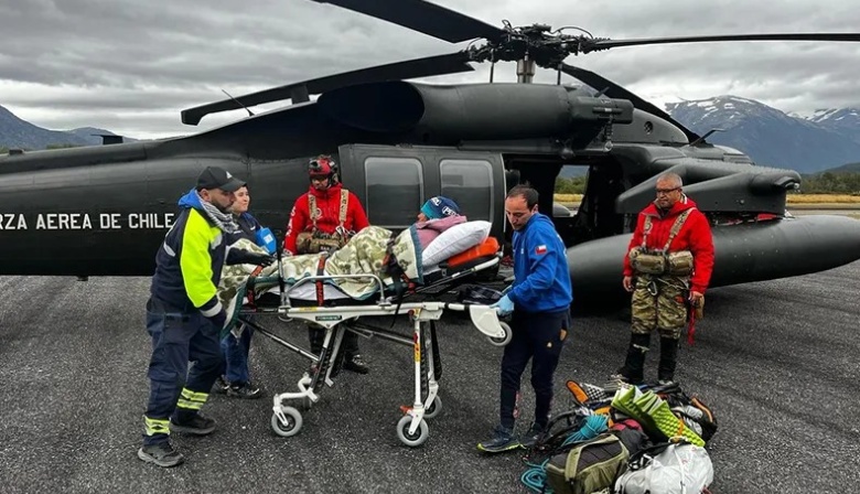 Tres escaladores hicieron cumbre en el Fitz Roy y fueron evacuados en helicóptero