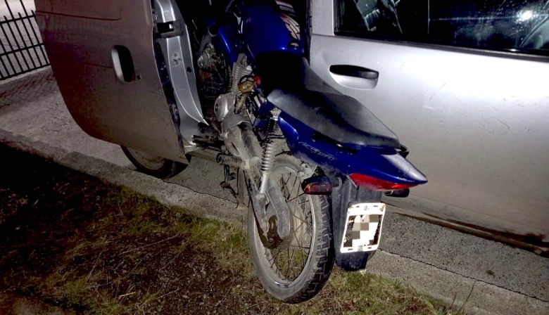Operativo policial en Río Grande: tres detenidos por hurto de motocicleta