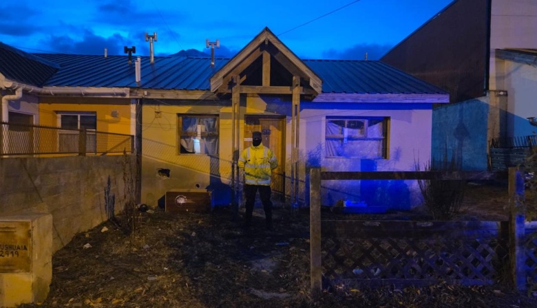 Desalojan una vivienda social usurpada de Ushuaia