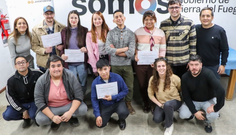 Culminó la 1° edición del taller "Mi primera parrilla" para jóvenes de Tolhuin