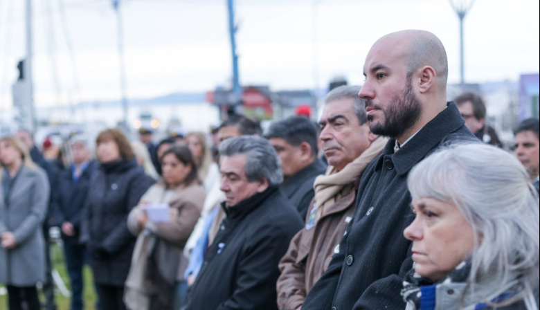 Día de la afirmación de los Derechos Argentinos sobre las Islas Malvinas y Sector Antártico
