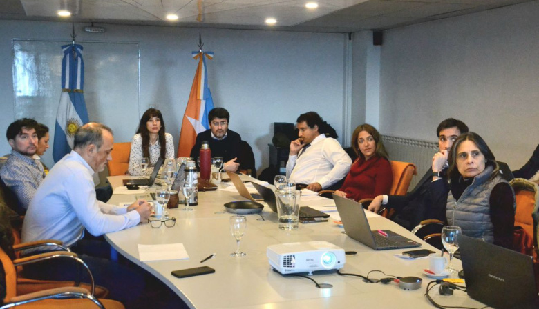 La CAAE avanzó en la normativa de acreditación y nuevas iniciativas industriales