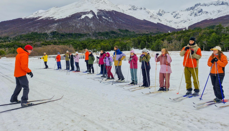 Se realizó la capacitación de iniciación al esquí de fondo destinada a docentes