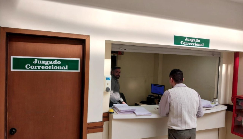 Condenan a un hombre por violencia de género y resistencia a la autoridad