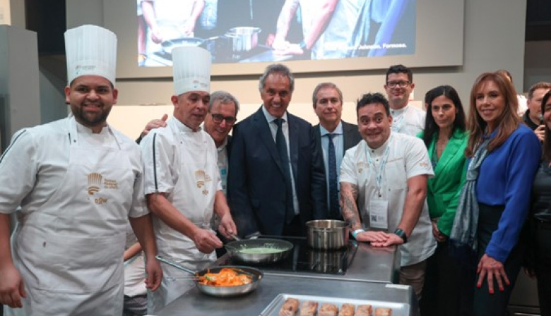 Scioli inauguró una nueva edición de Hotelga