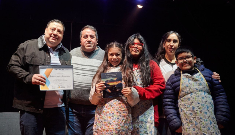 El Municipio llevó adelante la presentación del libro "Cuentos con sabores del Fin del Mundo"