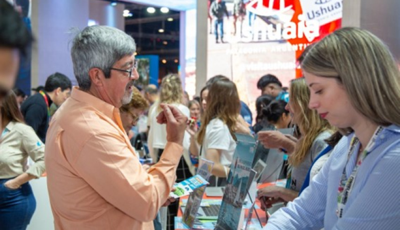 El INFUETUR y la Cámara de Turismo impulsan la promoción del Destino Fin del Mundo en la FIT