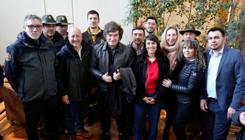El Presidente Javier Milei se reunió con funcionarios de Parques Nacionales en Tierra del Fuego