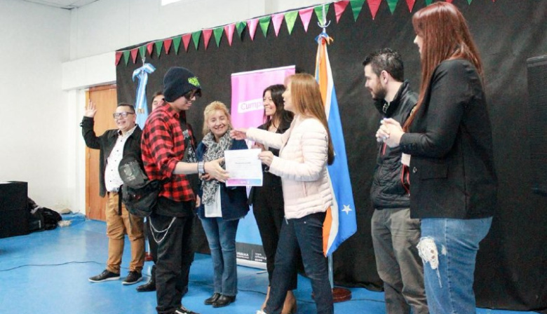 La Municipalidad de Ushuaia entregó certificados de formación laboral