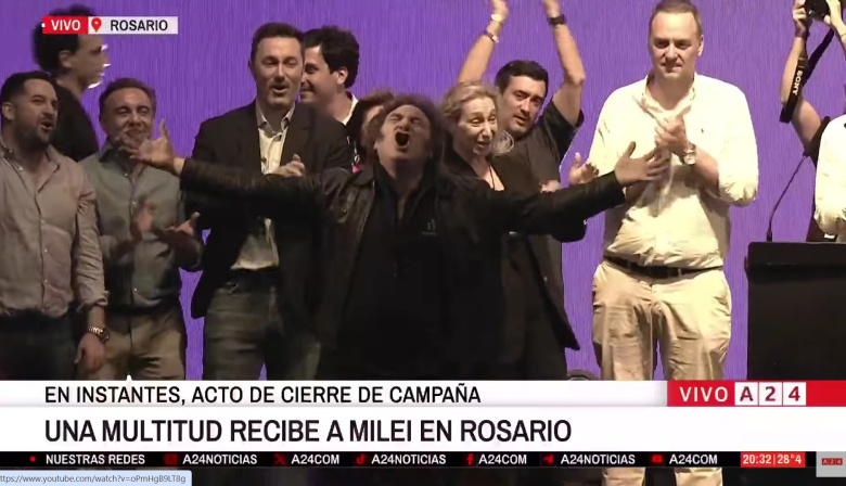 Milei cerró su campaña en Rosario con un llamado a defender "el rumbo libertario"
