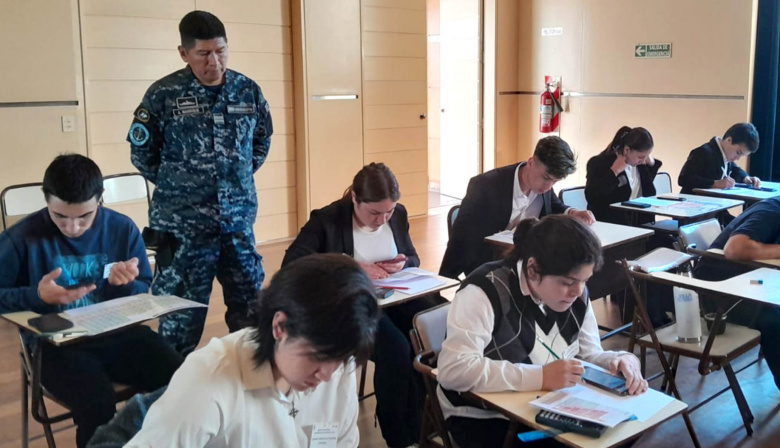 Postulantes para ingresar a la Armada Argentina rindieron exámenes