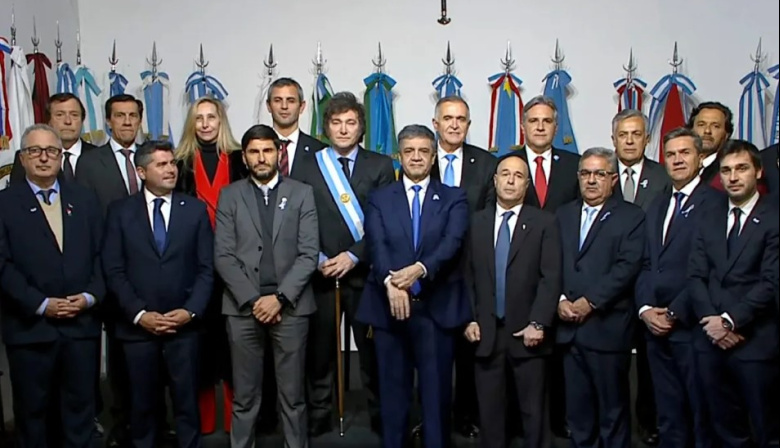 Milei reúne a gobernadores con las reformas laboral e impositiva sobre la mesa