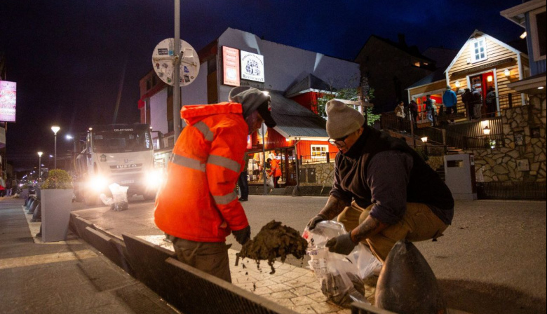 Continúa la puesta en valor de espacios públicos en Ushuaia de cara a la temporada estival